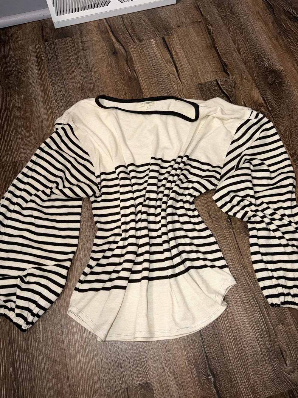 Max Studio Cream & Black Striped Puff-Sleeve Top